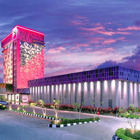 Hotel The Zuri Dumai Extérieur photo